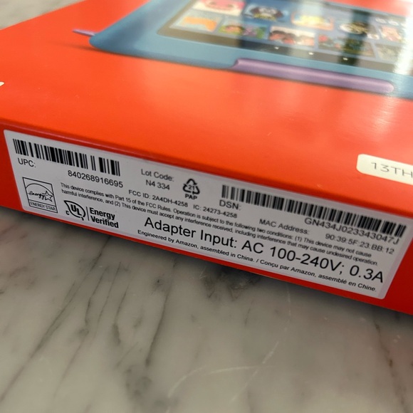 NWT Amazon Fire Tablet HD10 - Picture 3 of 6